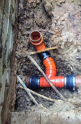 https://plumbercomo.com.au/uploads/2025/06/emergency-plumbing-245547.jpg