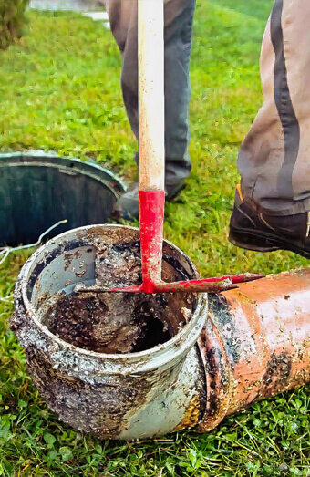 https://plumbercomo.com.au/uploads/2025/06/pipe-relining-24290.jpg